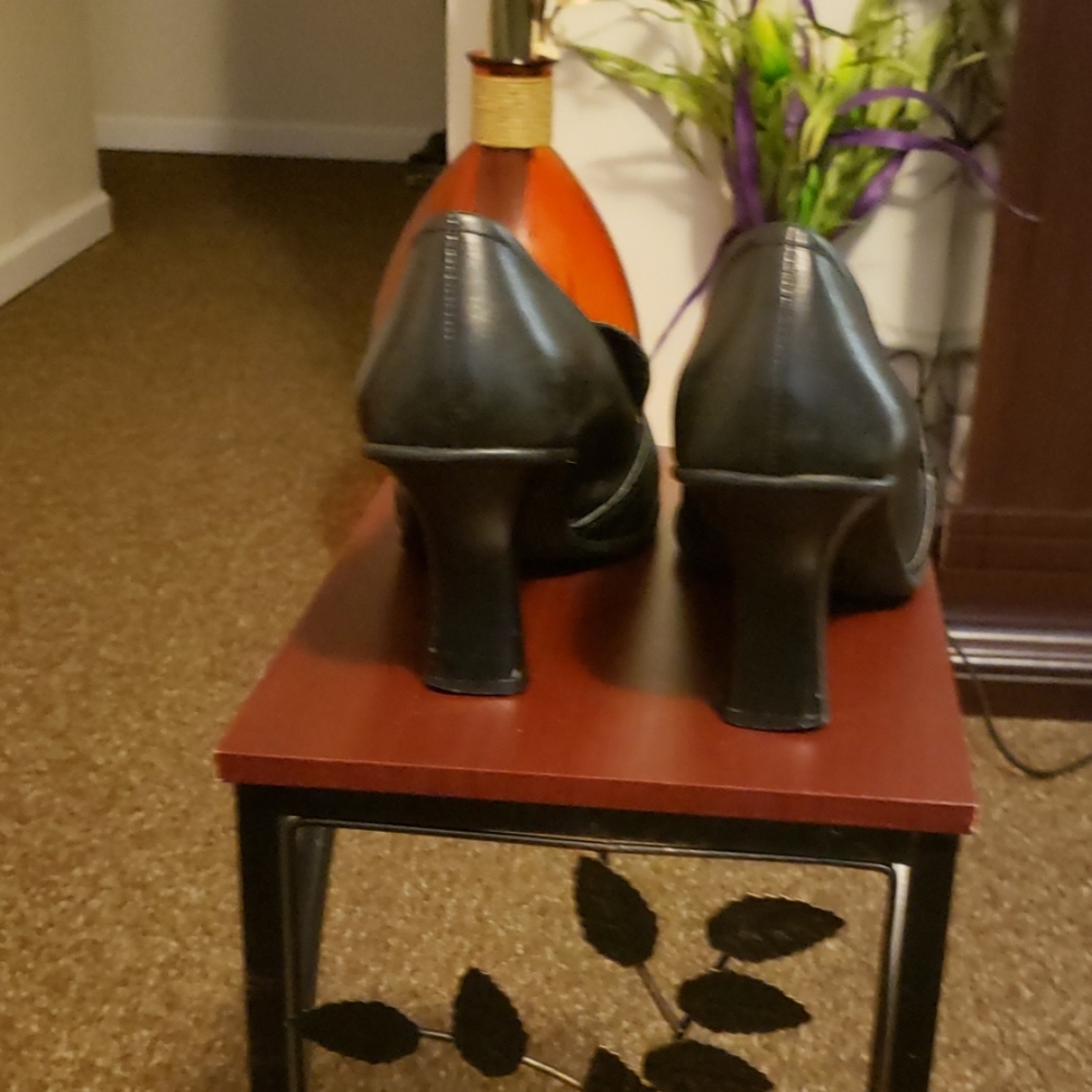 Shoes - Picture 3 of 3